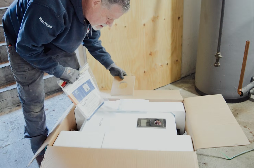 jeff-griffin-unboxing heating system