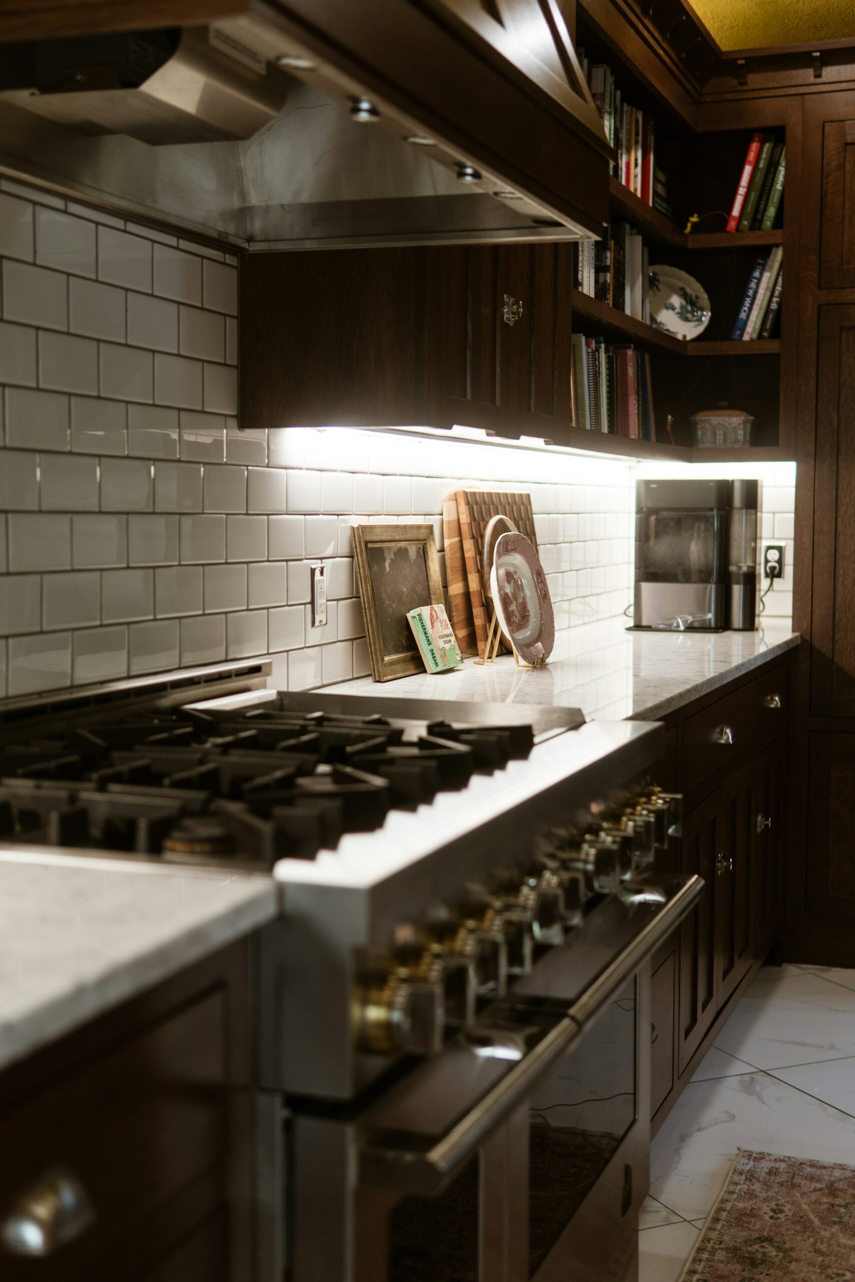 kitchen fixtures 